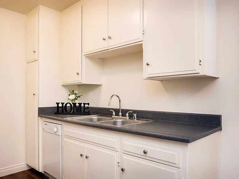 Elan Avante Apartments — Photo 29
