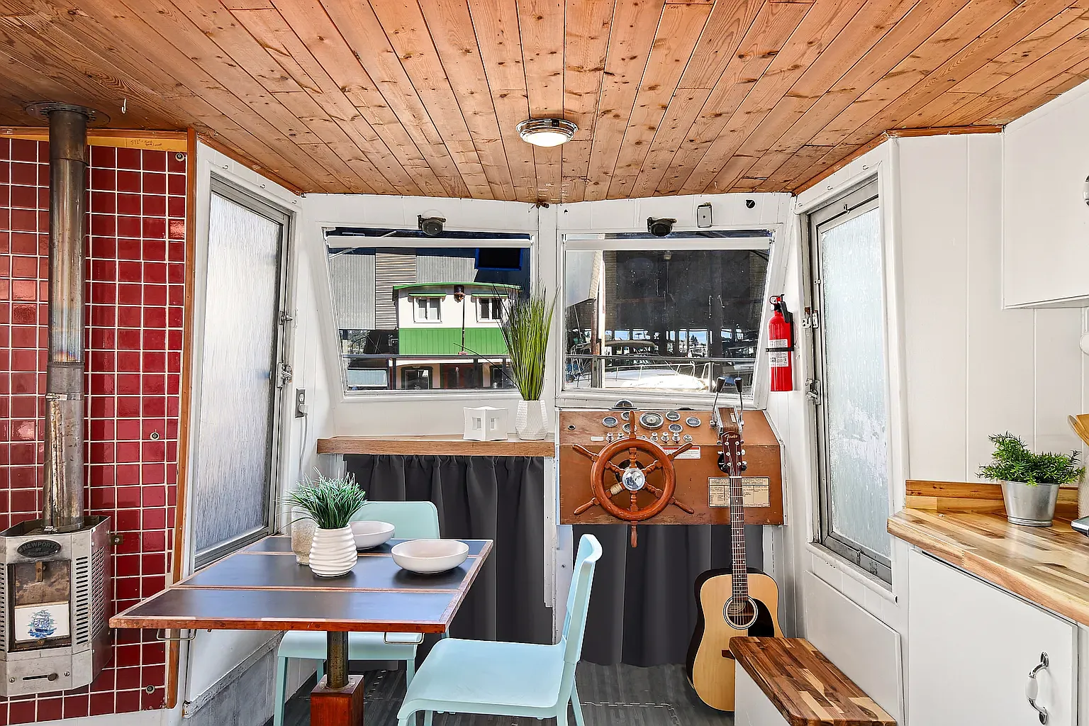 1 bed, 300 sqft, $1,595 — Photo 4