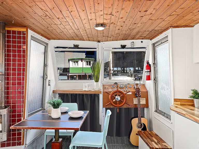 11 E Allison St #6 — Photo 4