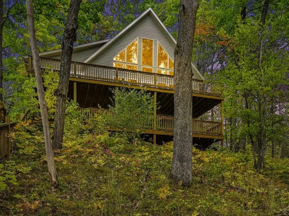 4500 Woodridge Dr, Hale, MI 48739