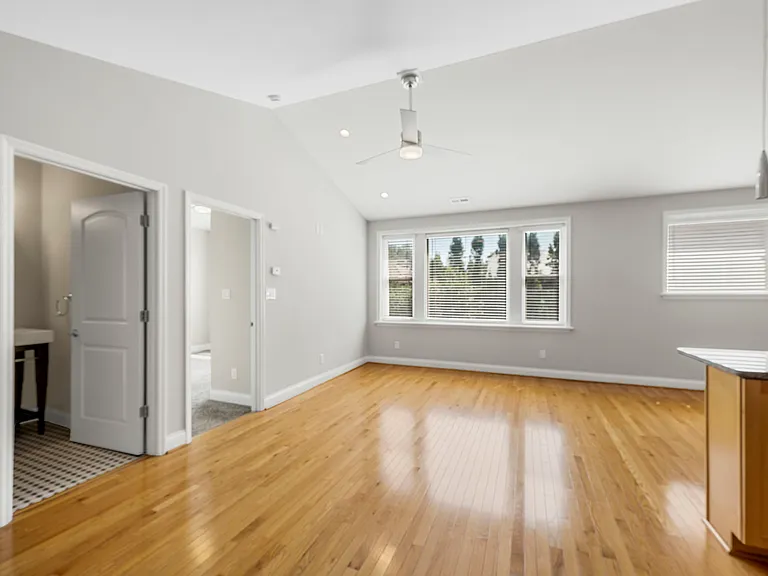 7517 Oxford Dr #3 — Photo 6