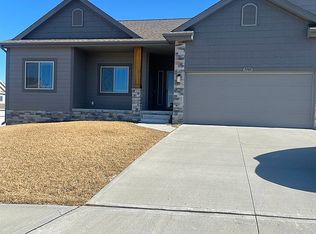 7705 S 188th St, Omaha, NE 68136