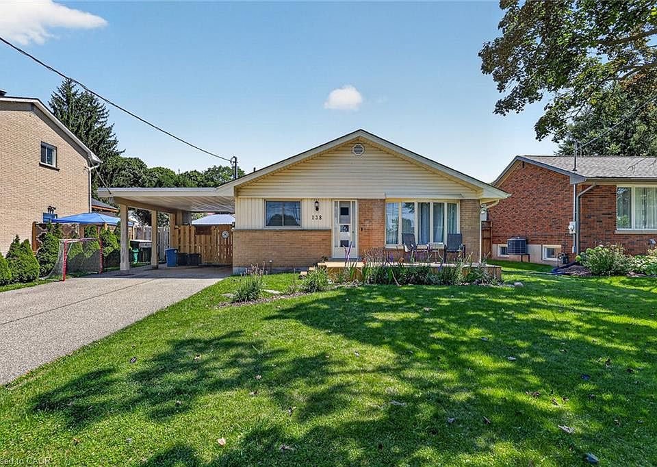 1st image of 138 Lyndale Cres