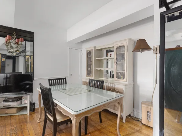 400 Riverside Drive image 14 of 21