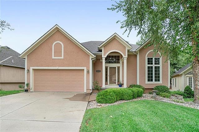 1st image of 4721 Meadow View Dr