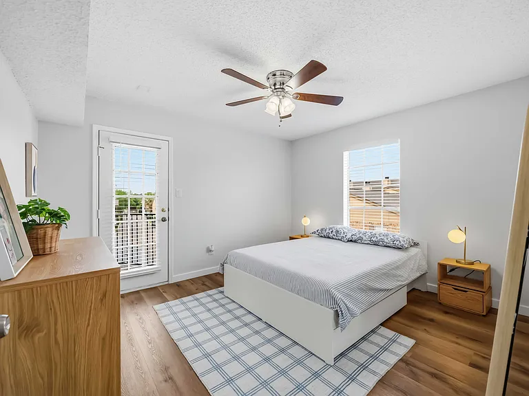 2121 Hepburn St #1212 — Photo 10