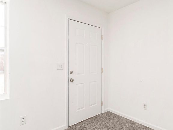 3rd image of 525 Texas Ave