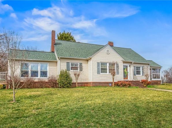 2335 Dobbins Rd, Boonville, NC 27011