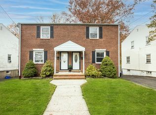 1042 Burnet Ave, Union, NJ 07083