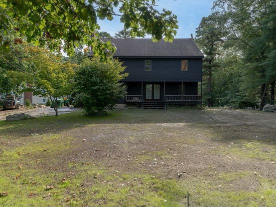 33 Turkey Hill Ln, Hingham, MA 02043