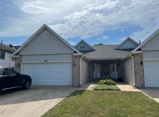 205 Huntington Ct, Shorewood, IL