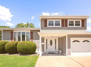 25 Bruce St, Old Bridge, NJ 08857