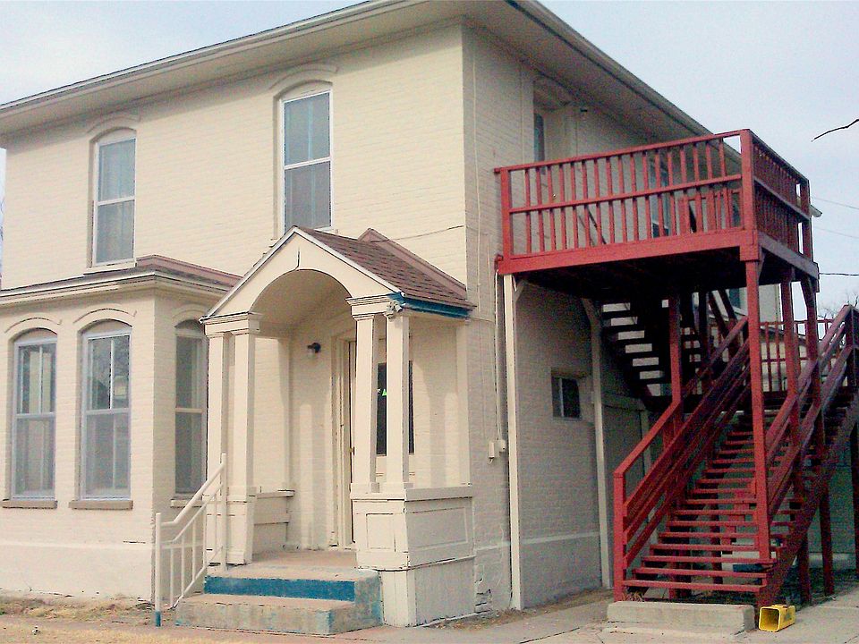 1st image of 430 13th Ave