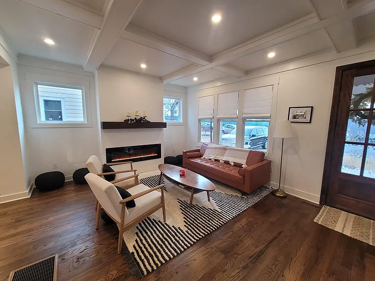 368 4th St NE — Photo 7