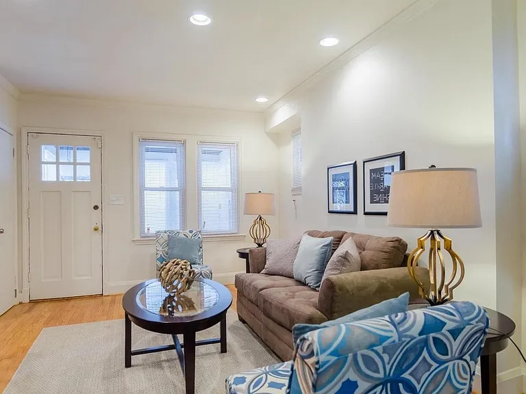 5637 Govane Ave — Photo 3