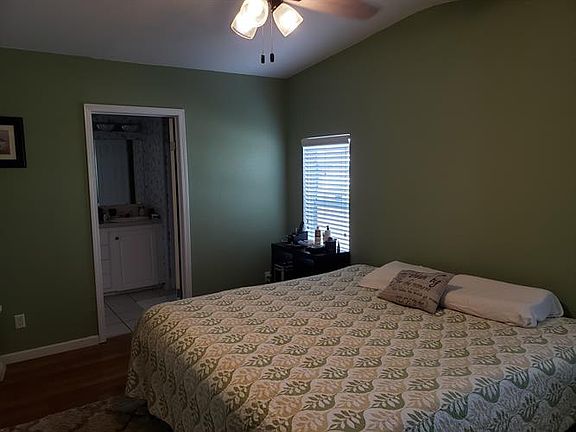 3rd image of 3171 Carpenter Ln