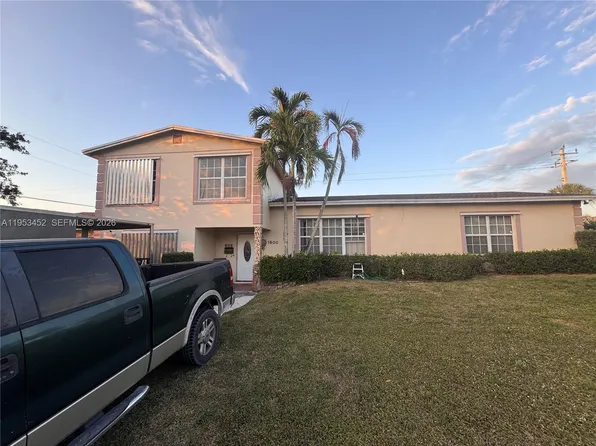 1600 W 32nd St, Riviera Beach, FL 33404