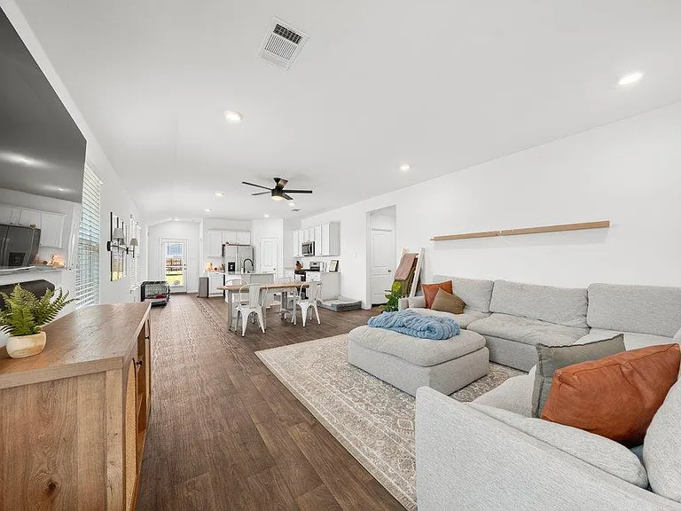 151 Galanthus Ct — Photo 5