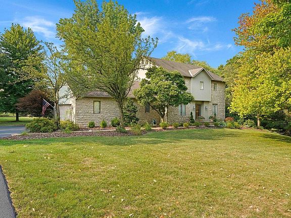 3rd image of 5460 Spruce Ln