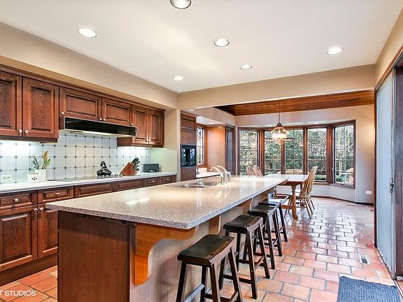 5th image of 1200 Somerset Dr