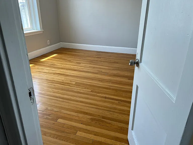 95 Nichols St — Photo 16