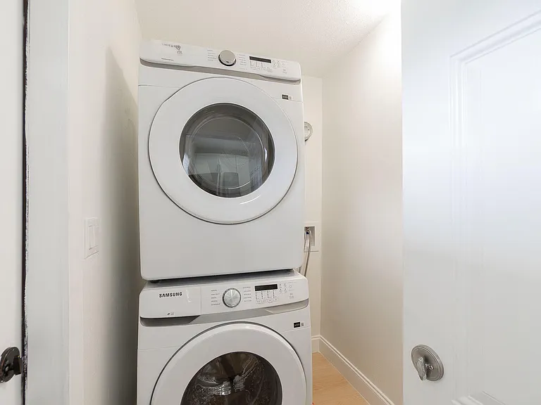 2831 N Seacrest Blvd #A — Photo 23