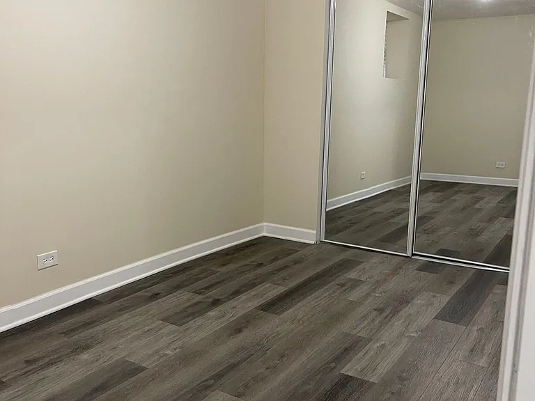 1004 S Oakley Blvd #GS — Photo 9