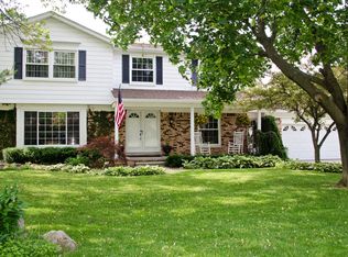 2183 Wayward Dr, Rochester Hills, MI 48309