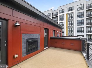 8319 Looking Glass Way, Fairfax, VA 22031