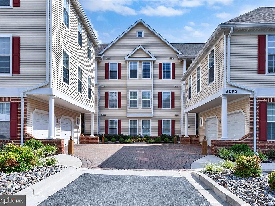 1st image of 5002 Hollington Dr Unit 204