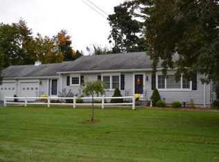 7 Eastview Dr, Windsor, CT 06095