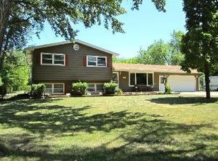 2417 Elm Rd, West Chicago, IL 60185