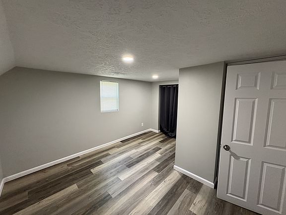 3rd image of 2573 Birk Dr #B