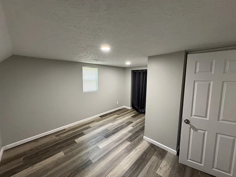 2573 Birk Dr #B — Photo 3
