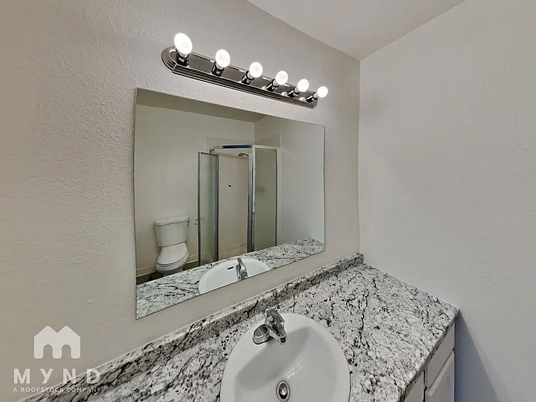 6290 Bancroft Ave — Photo 10