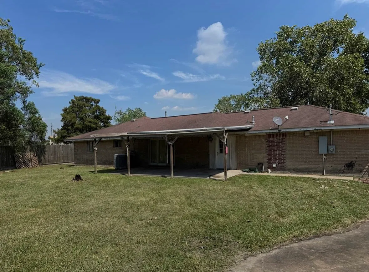 4 bed, 1830 sqft, $2,000 — Photo 3