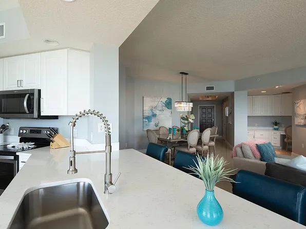 521 Mandalay Ave APT 509, Clearwater, FL 33767