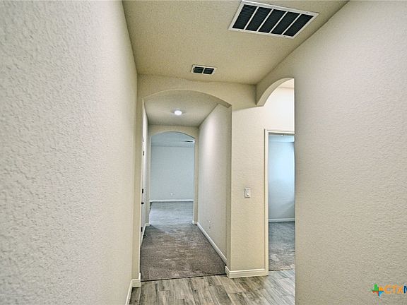 5th image of 528 Willow Valley St