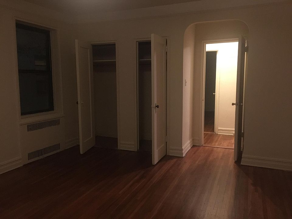 King size Bedroom