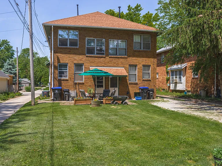 112 Warner St — Photo 21