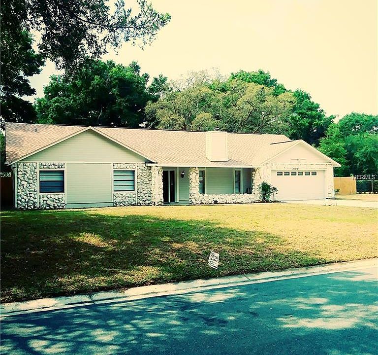 2nd image of 4105 Robin Way
