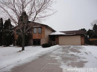 11325 Georgia Ave N, Champlin, MN 55316