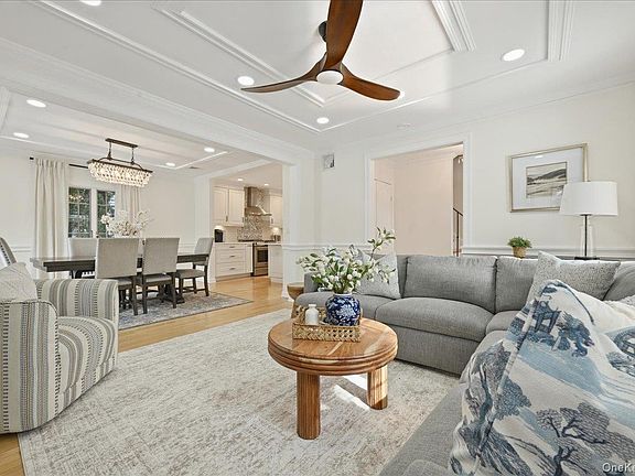 5th image of 210 Clinton Road