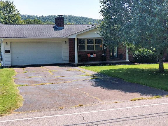 3rd image of 524 Highland Dr