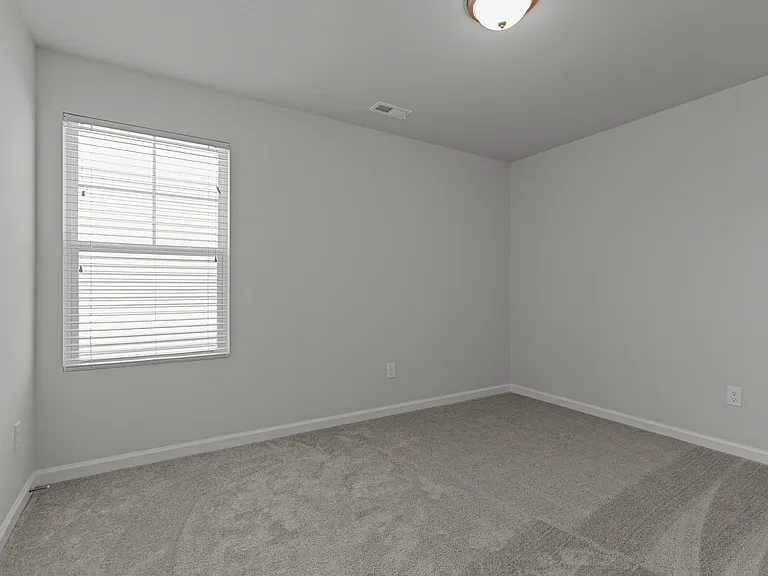 5860 Woodlawn Dr — Photo 23