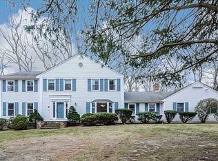 340 Spring Valley Dr, East Greenwich, RI 02818