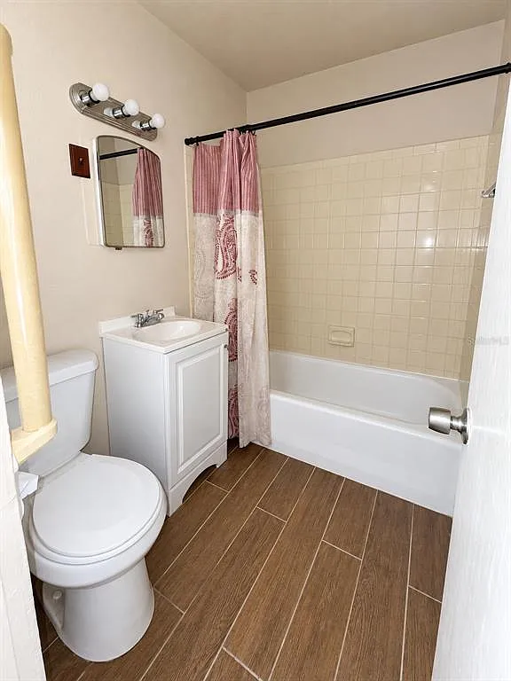 3 bed, 2.0 bath, 1158 sqft, $2,000 — Photo 3