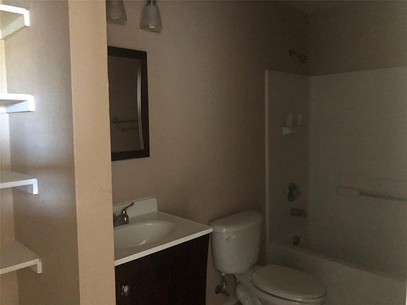 5th image of 1620 Timber Glen Dr