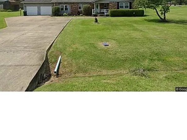 221 Maple Ave, Calvert City, KY 42029