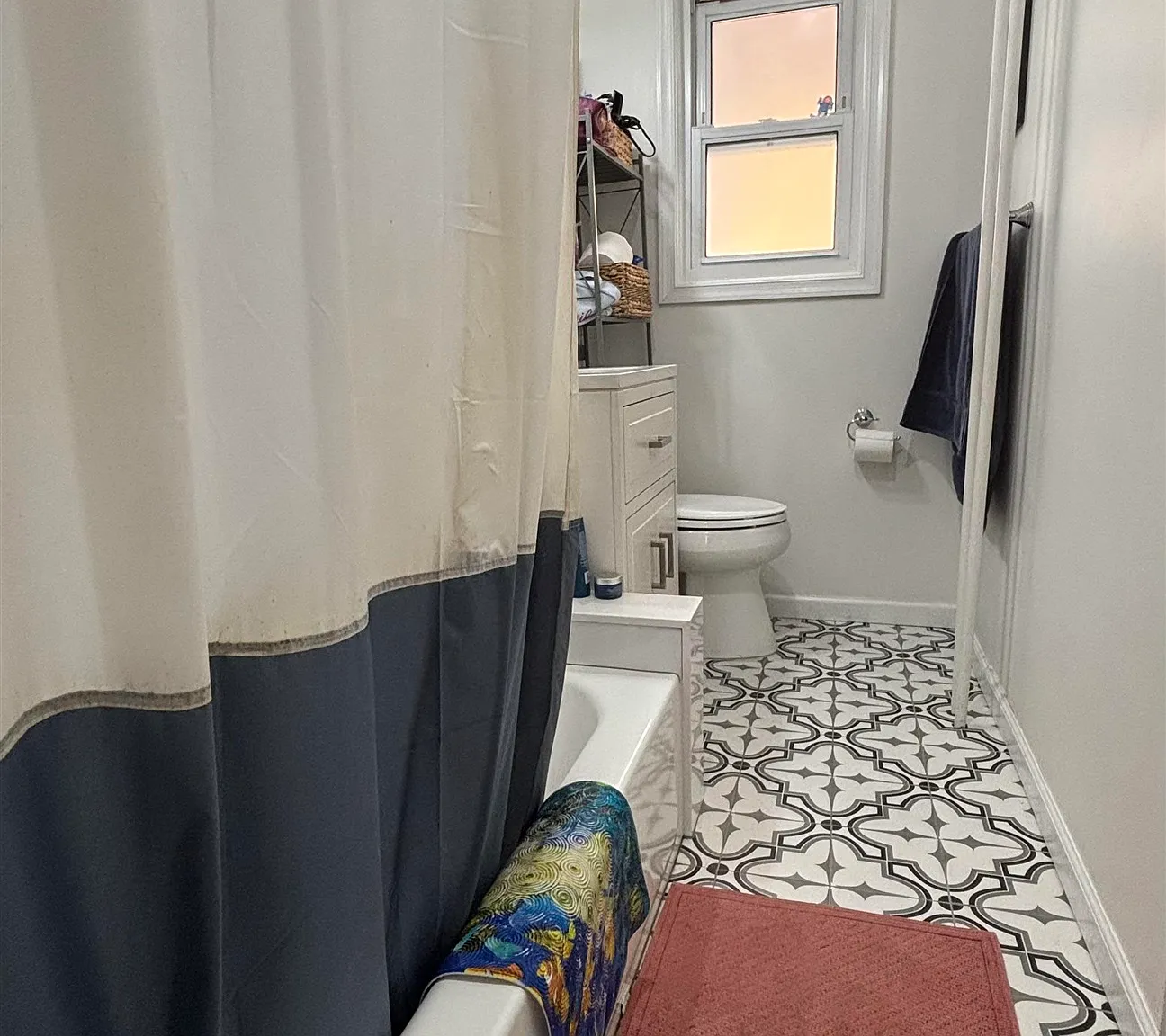 2 bed, 1.0 bath, $2,800 — Photo 4